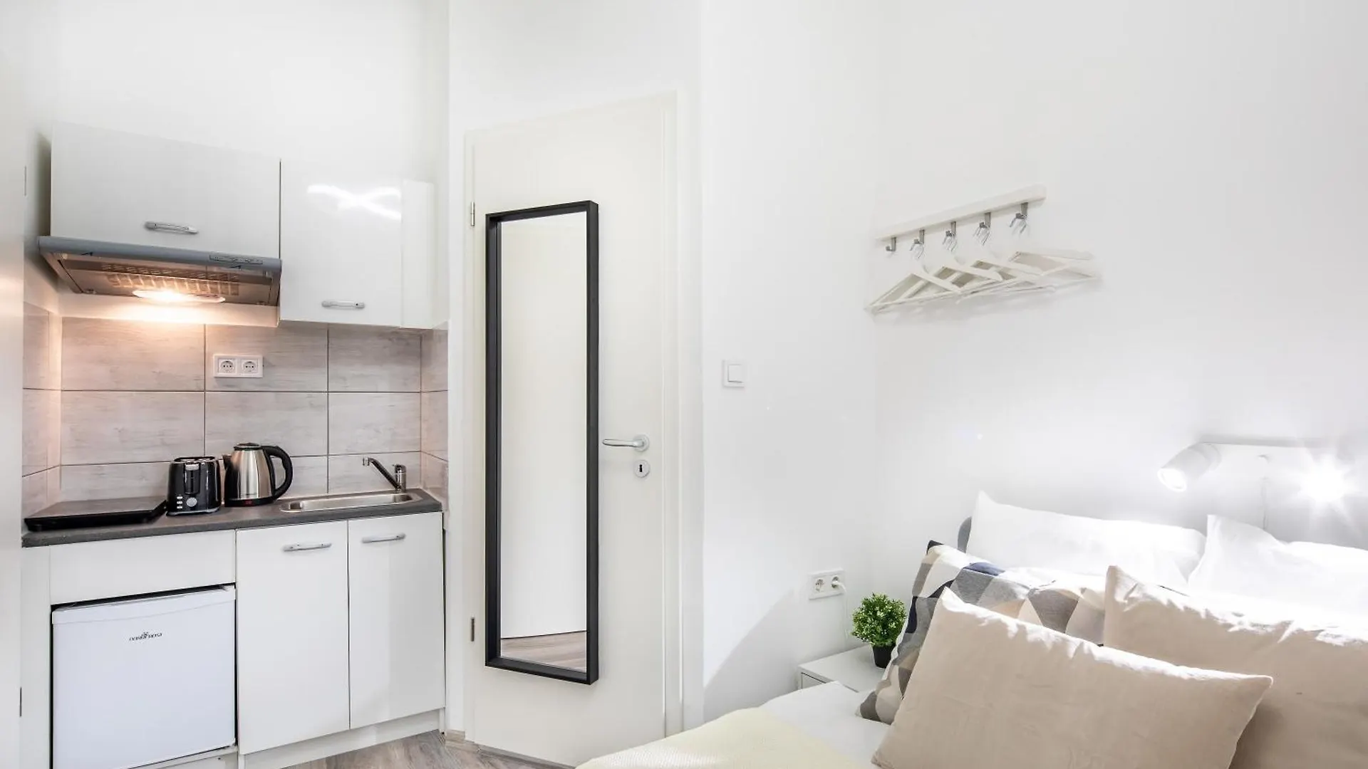 Apartment Very Central - Small Studio For Solo Traveller Budapest Hungary